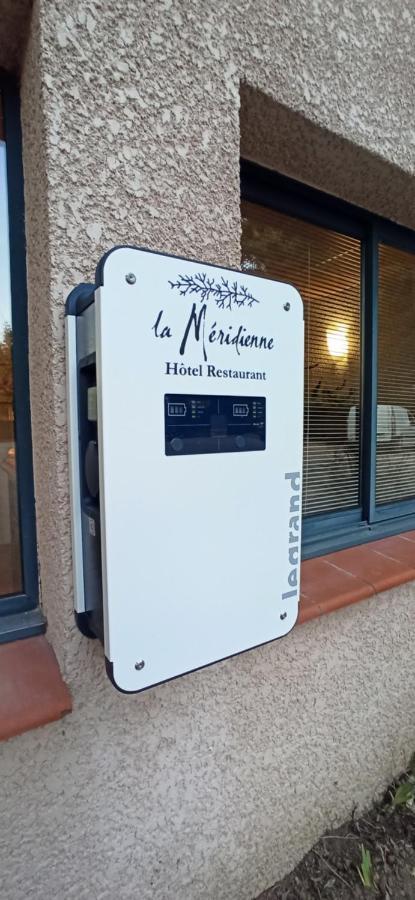 Hotel Restaurant Logis La Meridienne Anglards de Saint Flour Exteriör bild