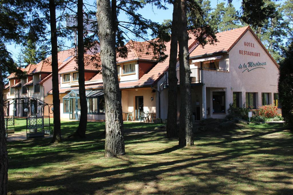 Hotel Restaurant Logis La Meridienne Anglards de Saint Flour Exteriör bild